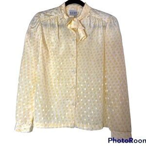 VINTAGE 1970’s RUSS PETITES PATTERNED REFLECTIVE BLOUSE WITH NECK TIE
